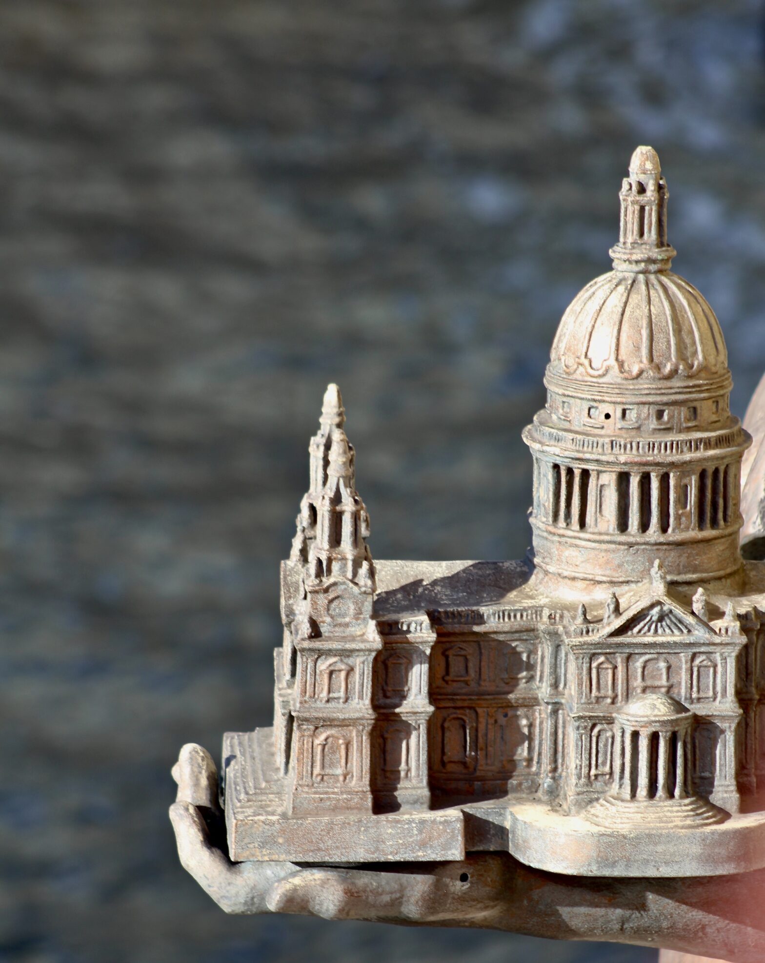 The Vauxhall Bridge statues Ebb & Flow